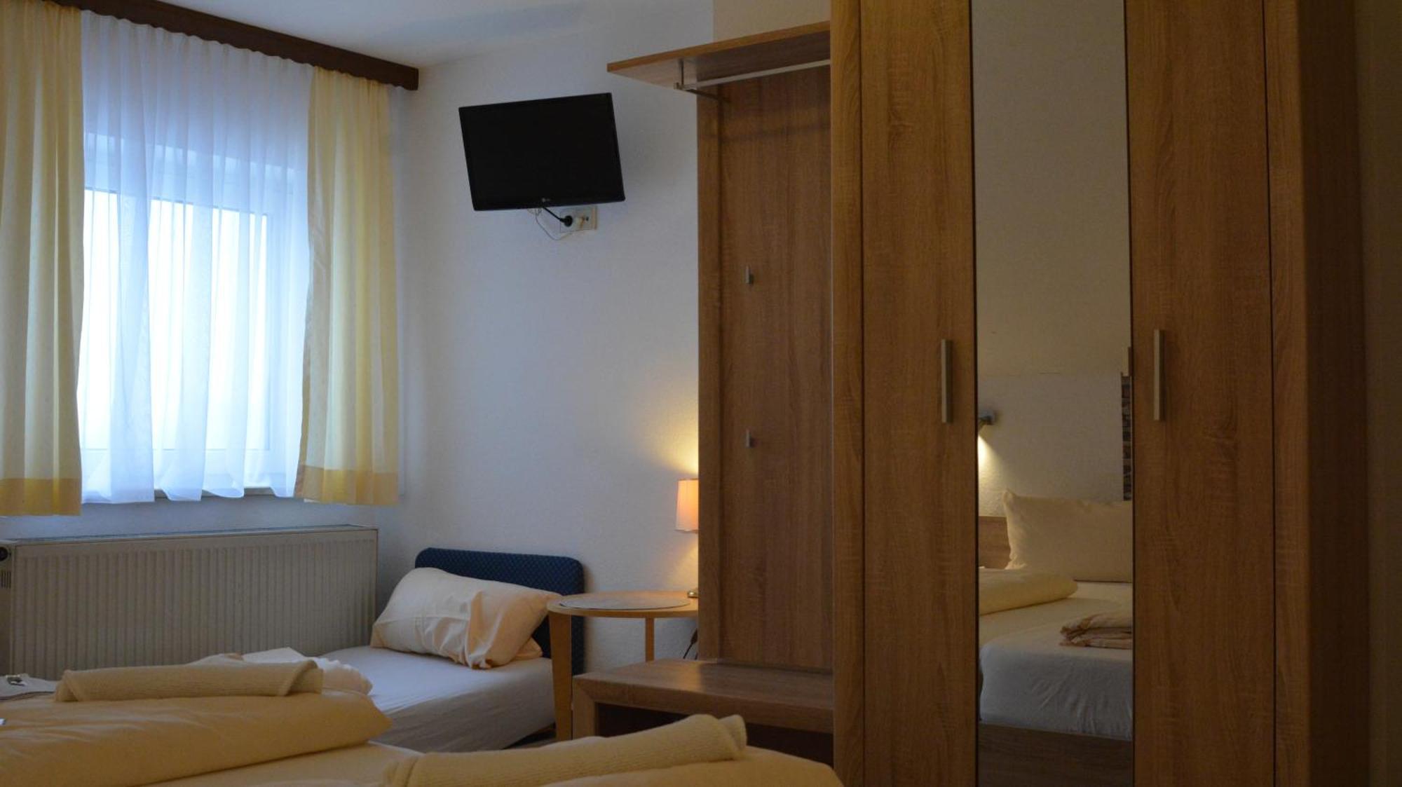 Hotel-Gasthof Zur Rose Weißenhorn Rom bilde