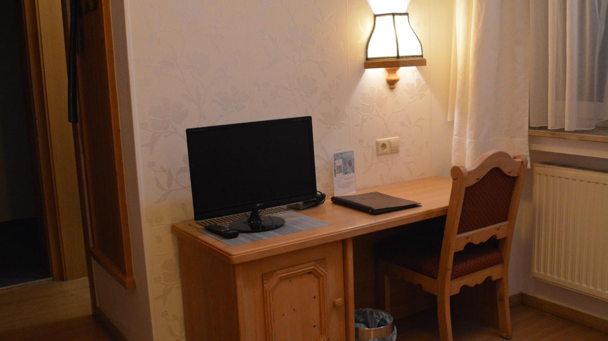 Hotel-Gasthof Zur Rose Weißenhorn Rom bilde
