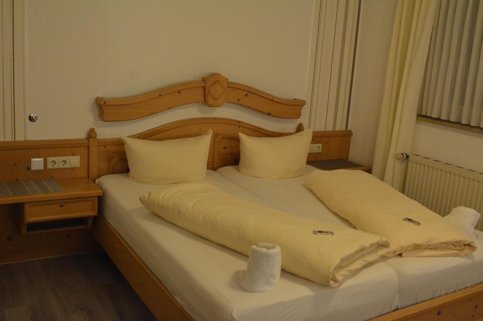 Hotel-Gasthof Zur Rose Weißenhorn Rom bilde