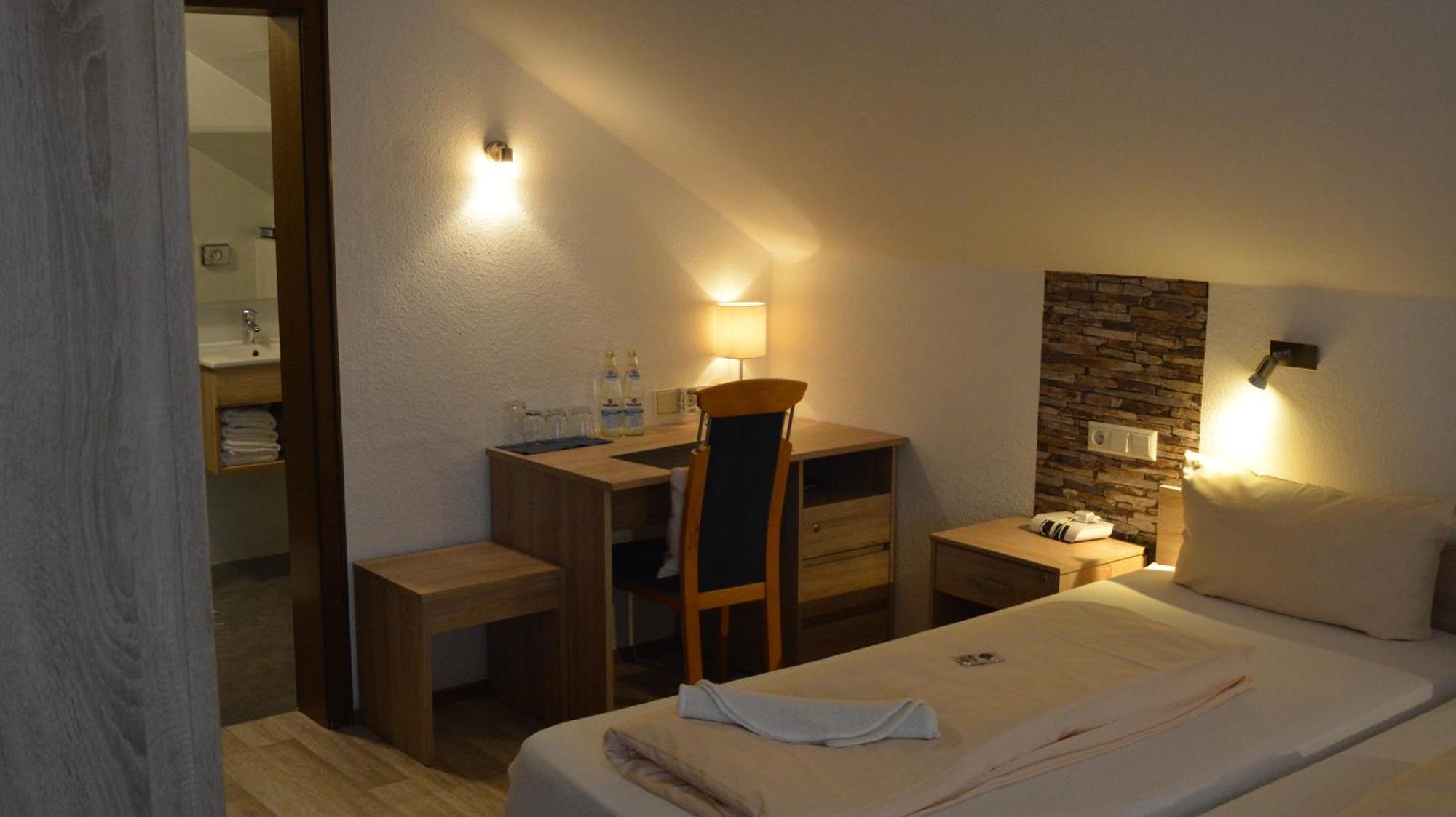 Hotel-Gasthof Zur Rose Weißenhorn Rom bilde