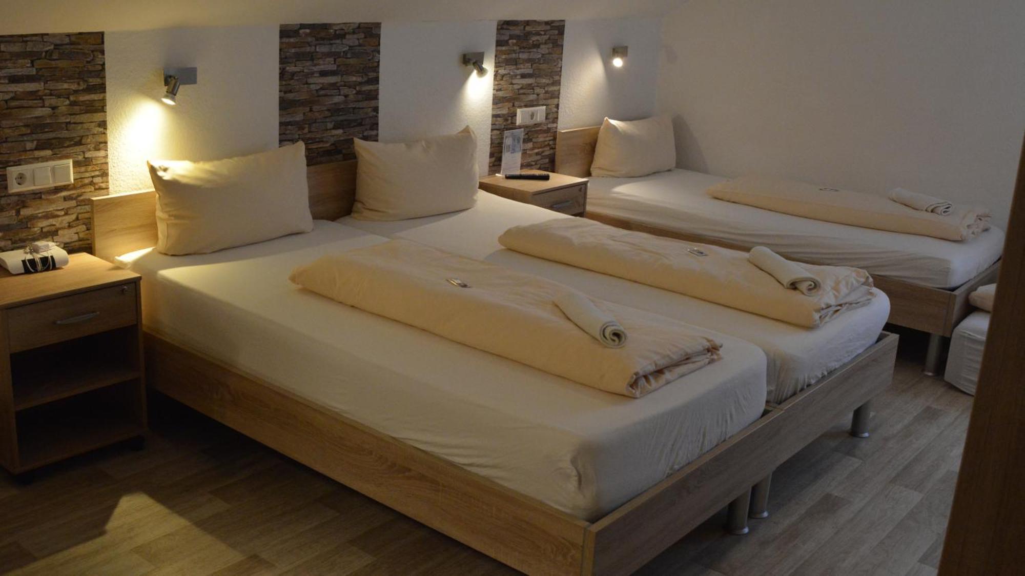 Hotel-Gasthof Zur Rose Weißenhorn Rom bilde