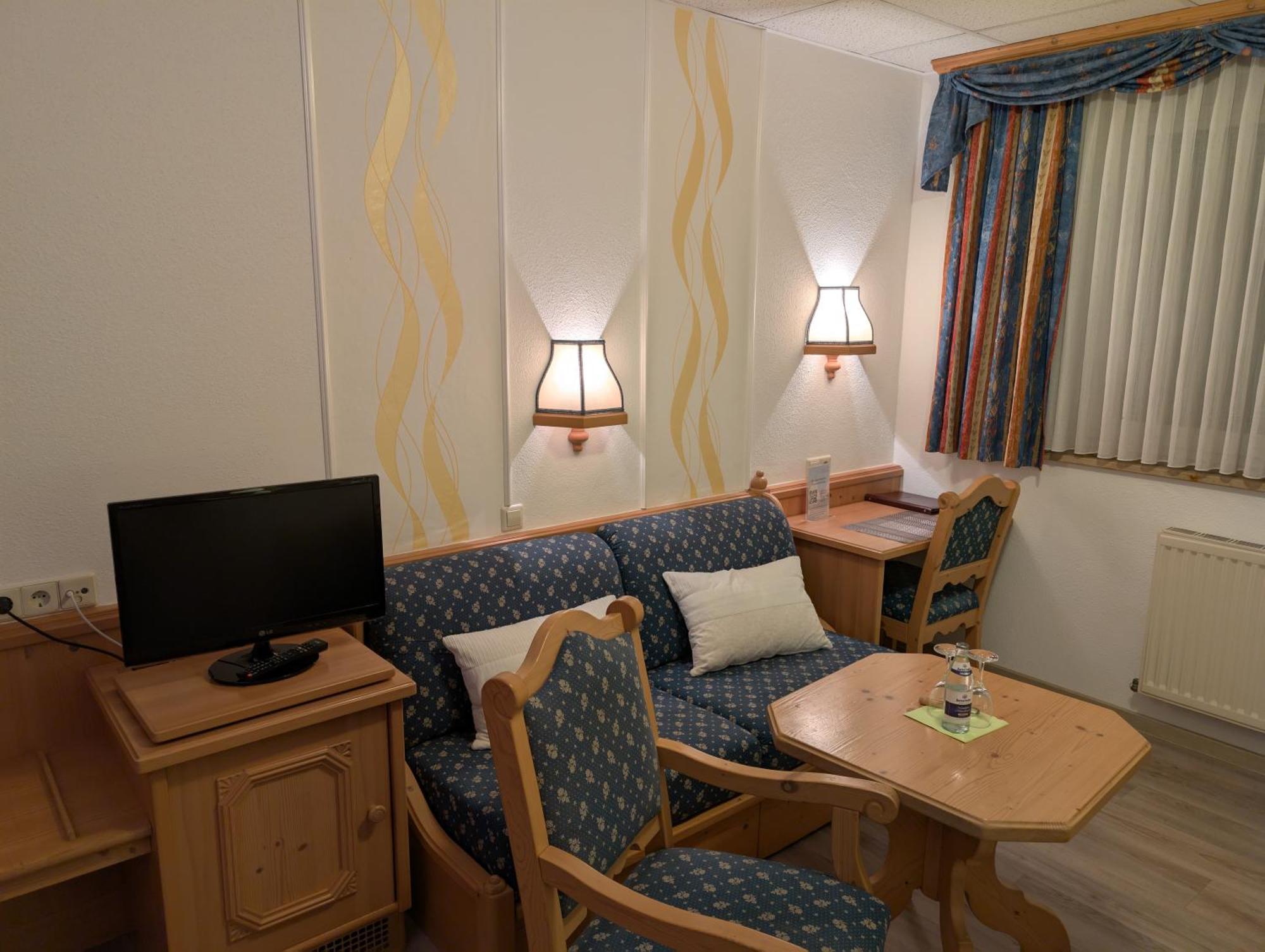 Hotel-Gasthof Zur Rose Weißenhorn Rom bilde